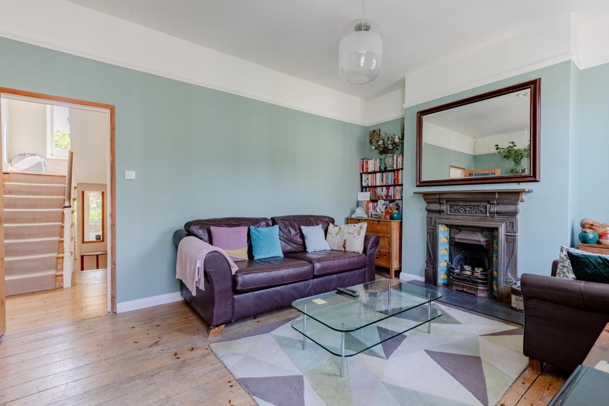 Charming 2bd Flat With Roof Terrace North Apartment