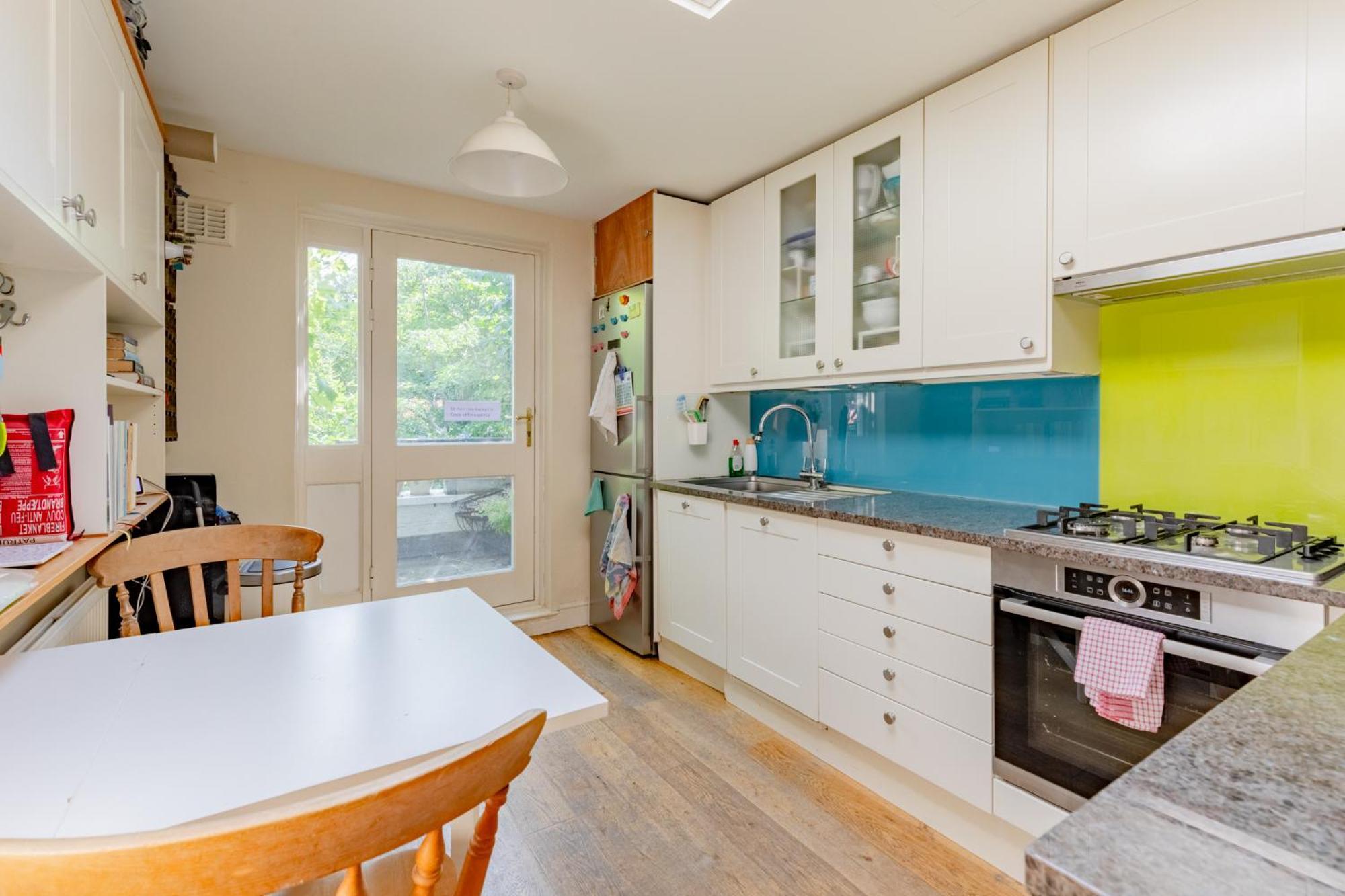 Apartment Charming 2bd Flat With Roof Terrace North *