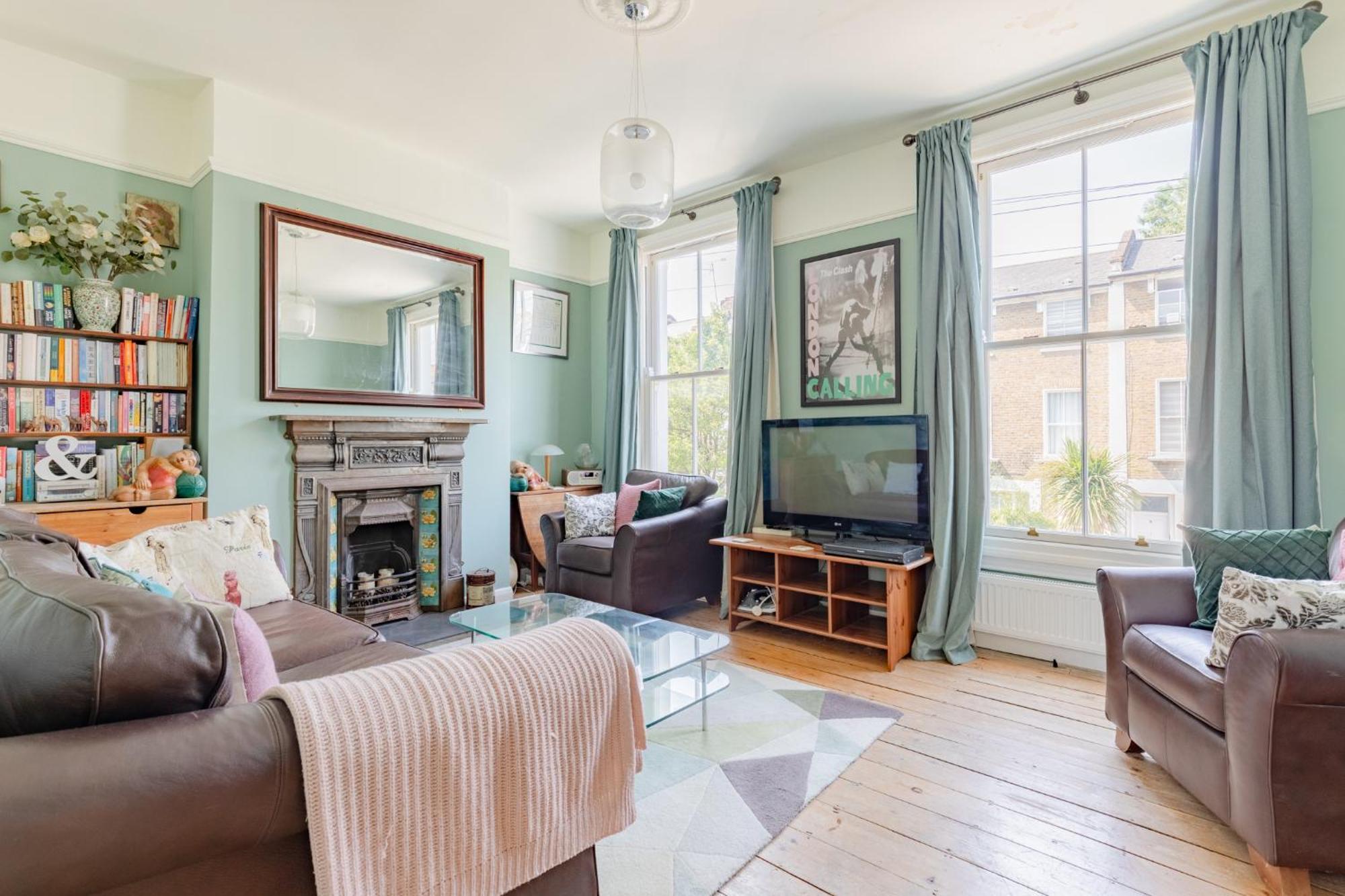 Charming 2bd Flat With Roof Terrace North Apartment London